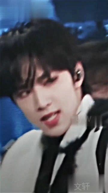 爆料刘耀文吃瓜视频下载,揭秘娱乐圈幕后真相  第3张